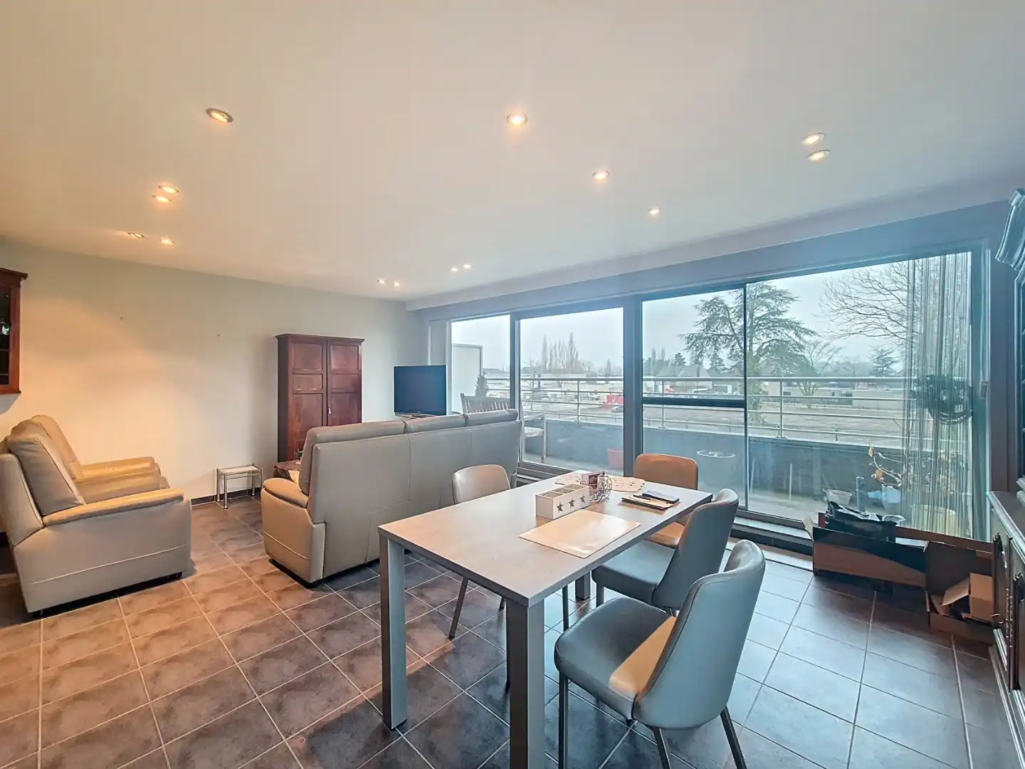 Appartement met 2 slpk en ondergrondse autostandplaats foto 3