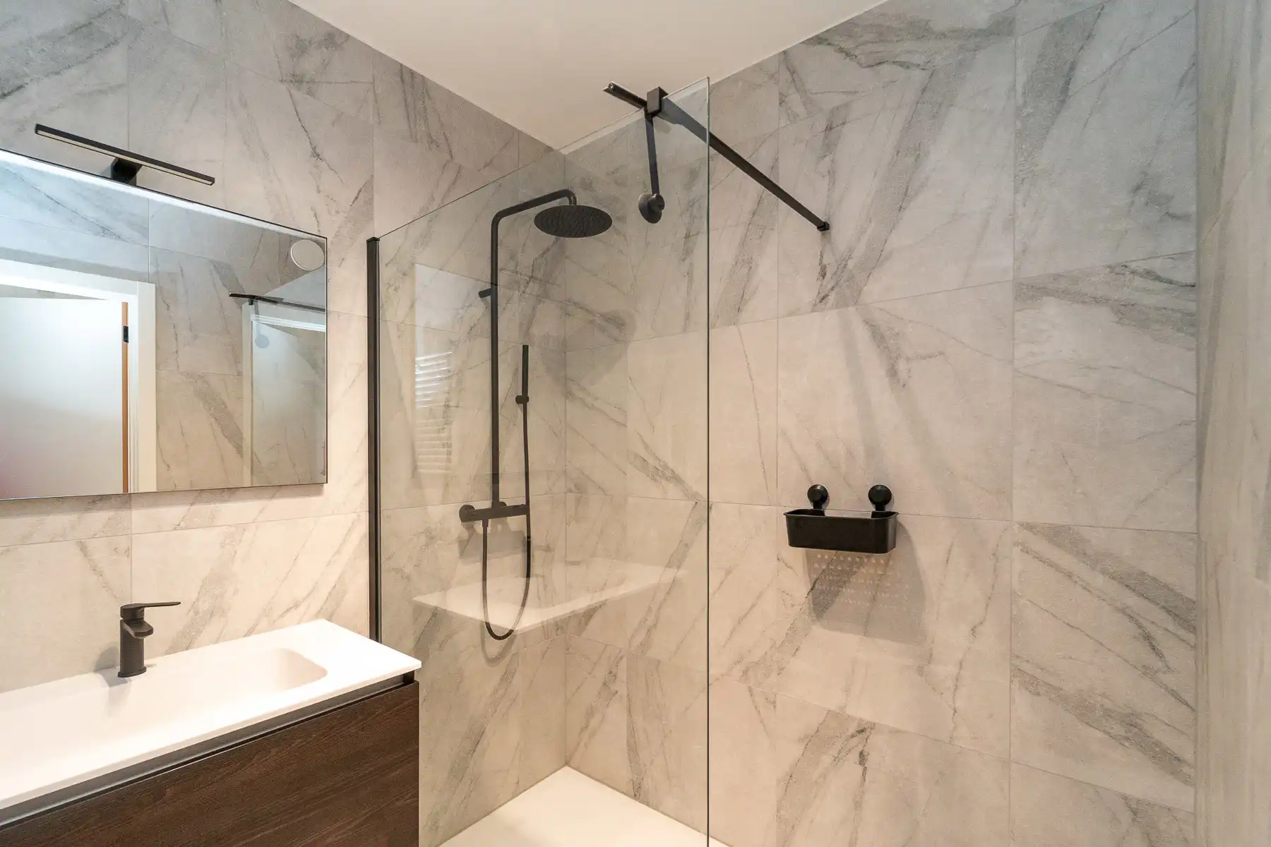 Ruim 2 slaapkamer appartement met droomterras foto 7