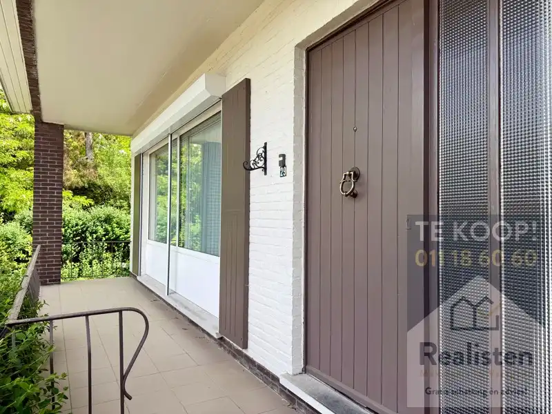 Bungalow met residentiële ligging èn bewoner foto 3