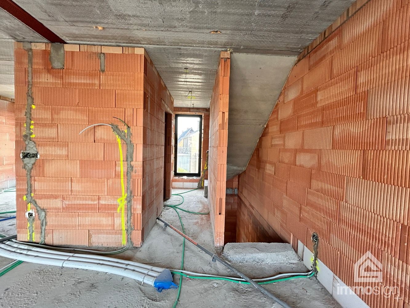 Afgewerkte nieuwbouwwoning in het centrum van Hamont! foto 10