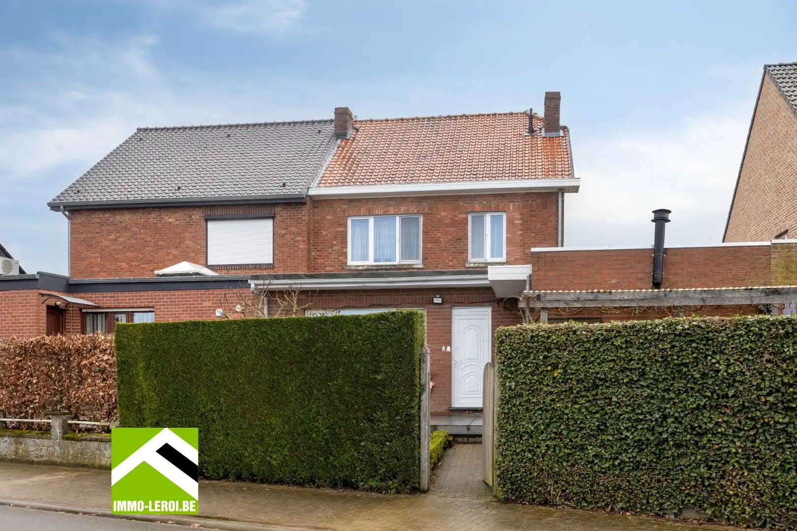 Woning met 4 slaapkamers en garage in stadsrand Tongeren foto 2