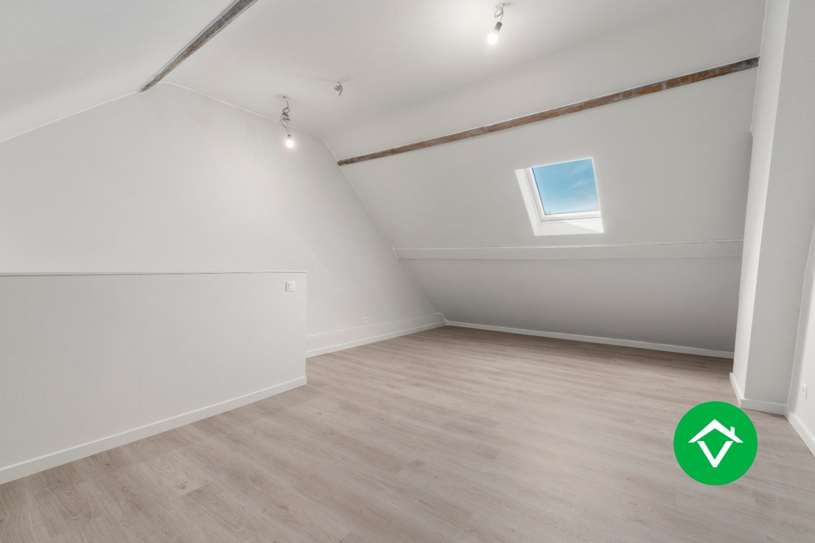 Instapklare rijwoning in hartje Gistel – gerenoveerd in 2025 foto 16