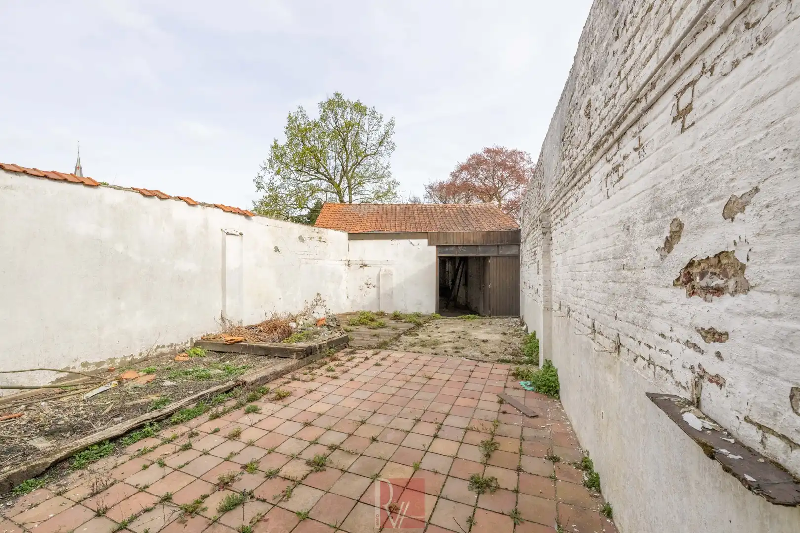 Woning met loods foto 14