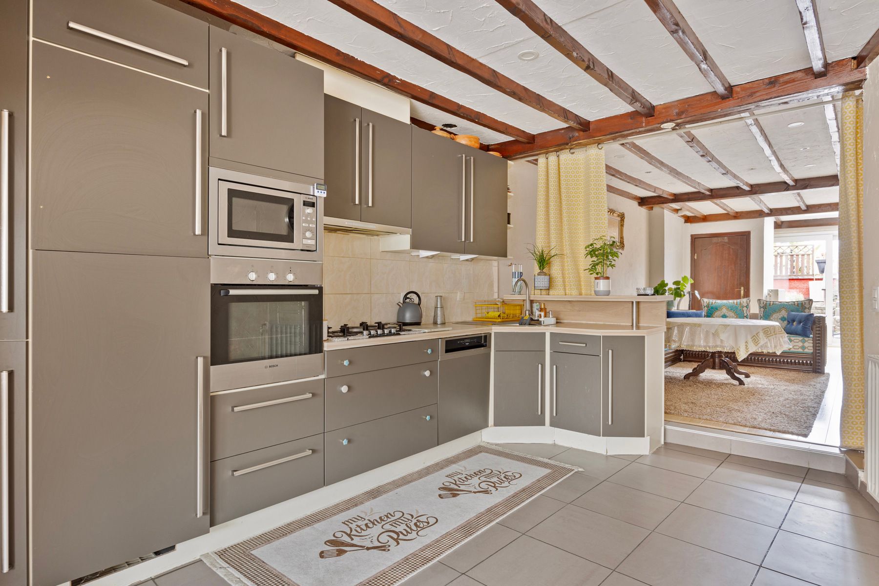 Woning met 3 ruime slaapkamers en tuin foto 3