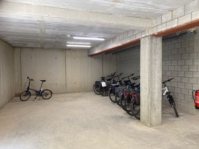 Instapklaar gelijkvloers 3 slpka appartement met tuin, terras, autostaanplaats centrum Geel foto 15