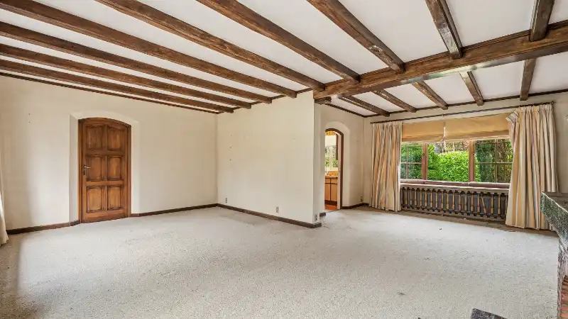 Standingvolle te renoveren villa van 520m² op 53 are foto 16