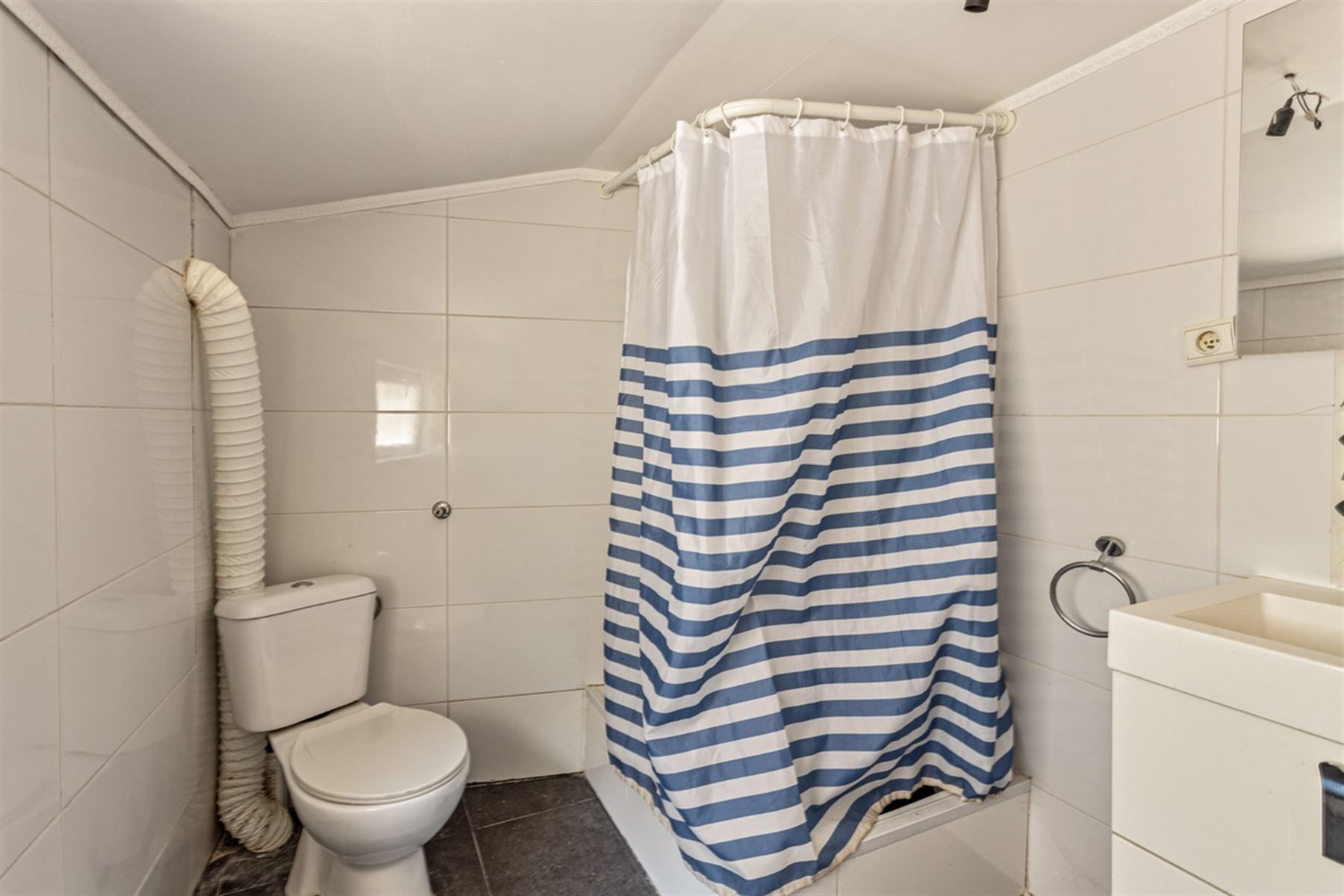 Enorm ruime familiewoning met 7 slaapkamers te Temse foto 17