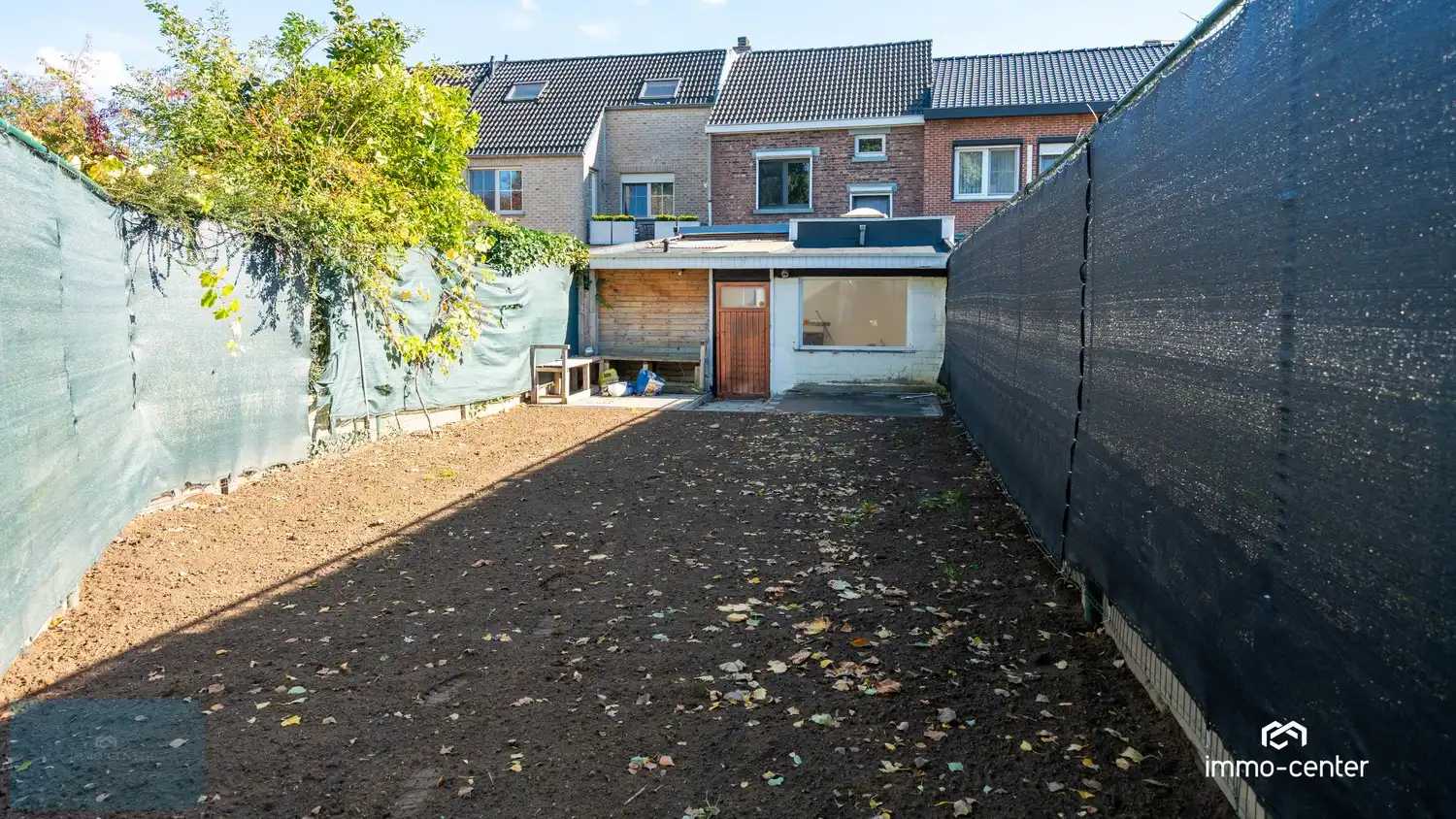 Ruime gezinswoning met 3 slaapkamers en tuin in Genk foto 24