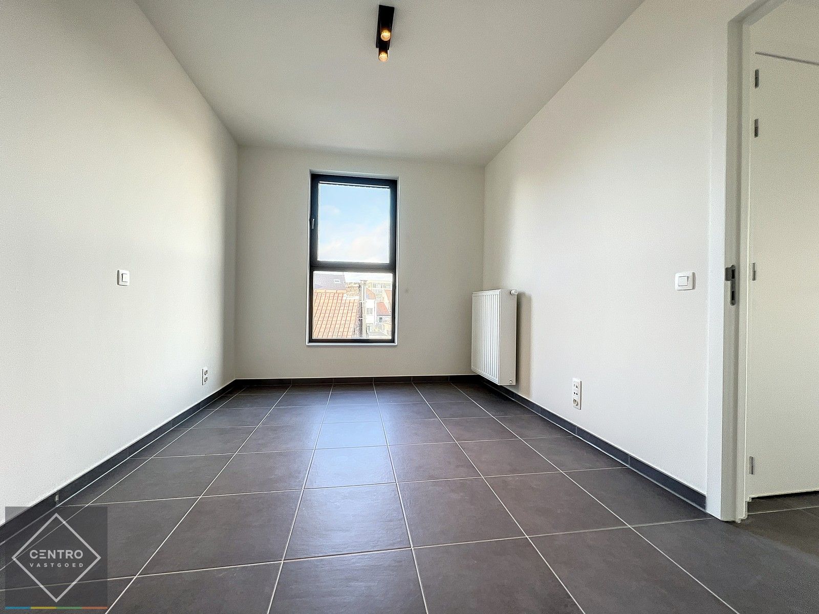 NB-appartement (103m²) met RUIM zonneterras (26m²) pal in het CENTRUM van Kortrijk ! Aankoop aan 6% BTW mogelijk! foto 19