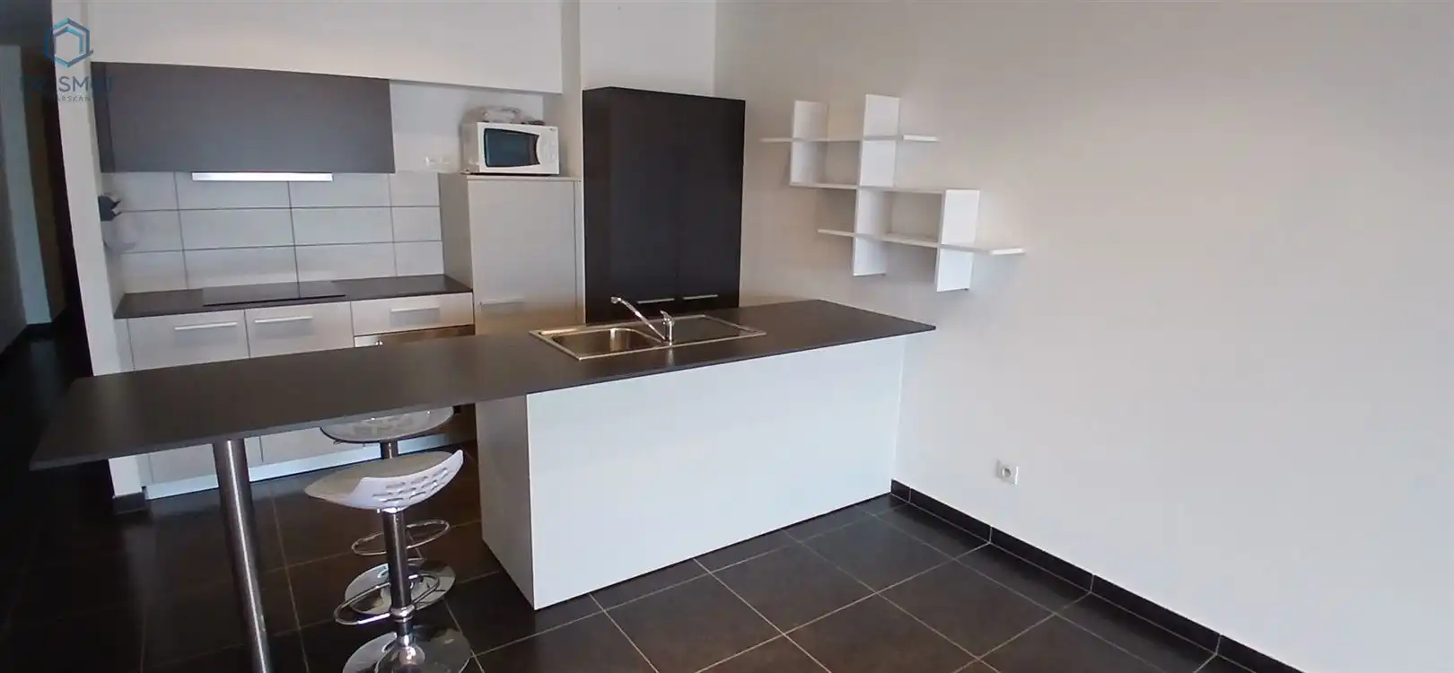 PRACHTIG 1-SLAAPKAMERAPPARTEMENT MET TERRAS & STAANPLAATS foto 6