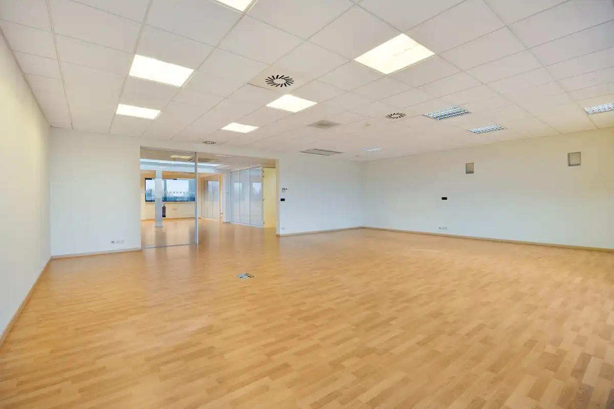Kantoor te koop in het industriepark te Haasrode/Heverlee met 14 parkings - opp. 626 m² - verkoop van aandelen foto 32