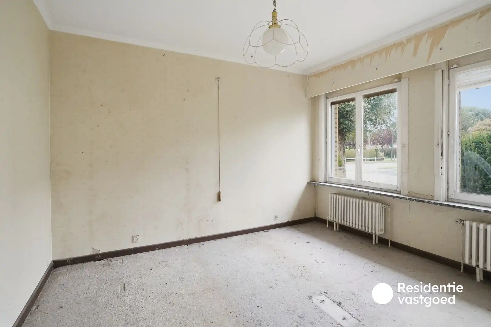 Te renoveren bungalow of bouwgrond op gegeerde ligging in Assebroek foto 8