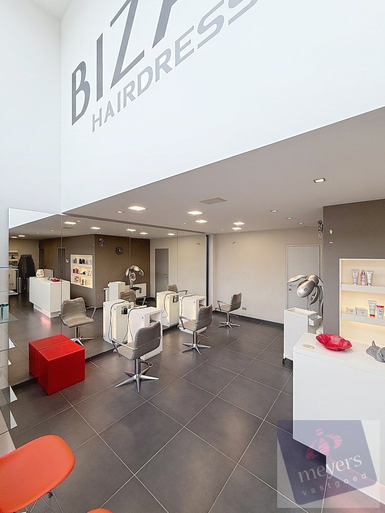 Handelspand met woonst op toplocatie in Spalbeek (Hasselt) foto 3