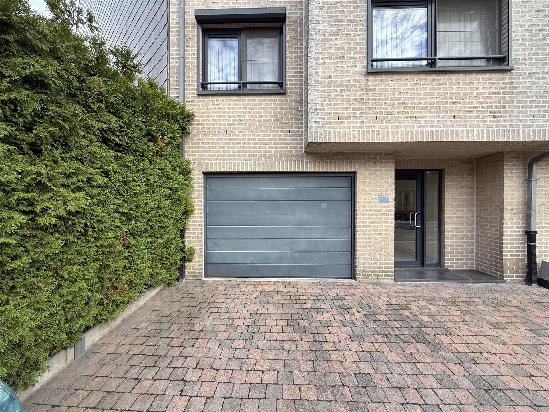 Garagebox nabij Merchtem centrum foto 3