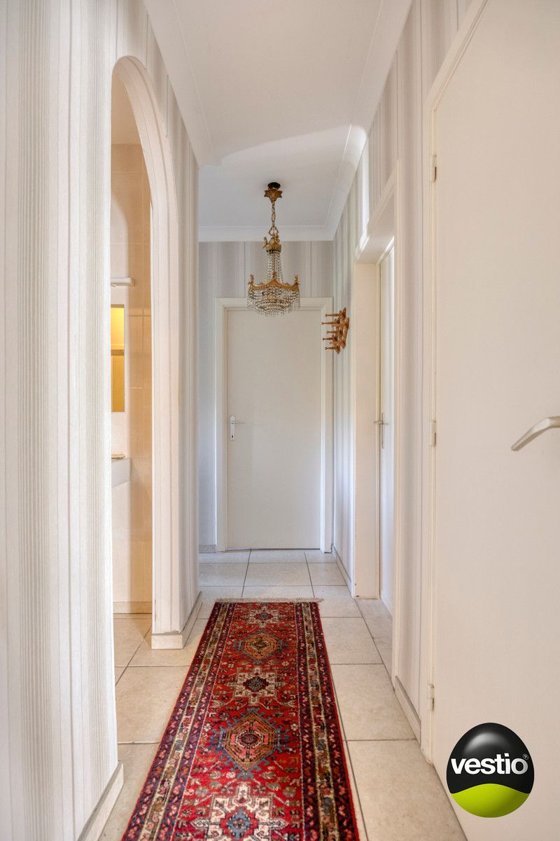 RUSTIG GELEGEN RUIME HALFVRIJSTAANDE WONING MET GROTE TUIN OP 22A49CA TE HOESELT. foto 12