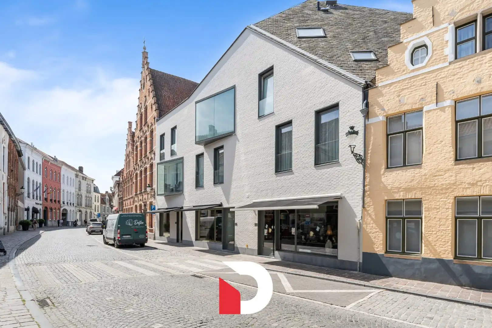 Klassevol appartement met ruim terras en tuintje in hartje Brugge  foto {{pictureIndex}}
