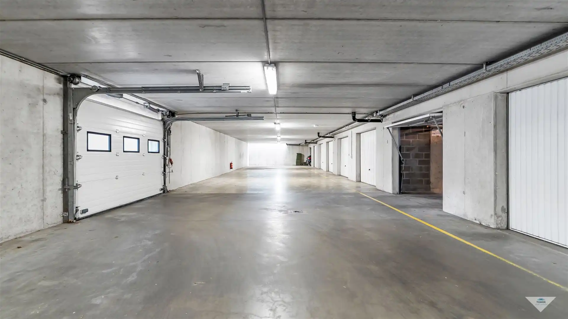 Instapklaar duplexappartement met garagebox op toplocatie! foto 17