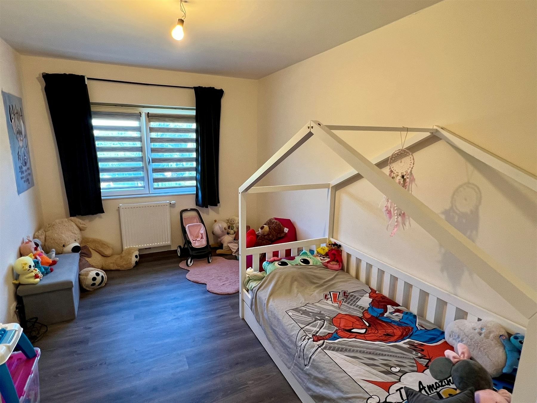 Goed uitgeruste ruime  nieuwbouwwoning foto 9