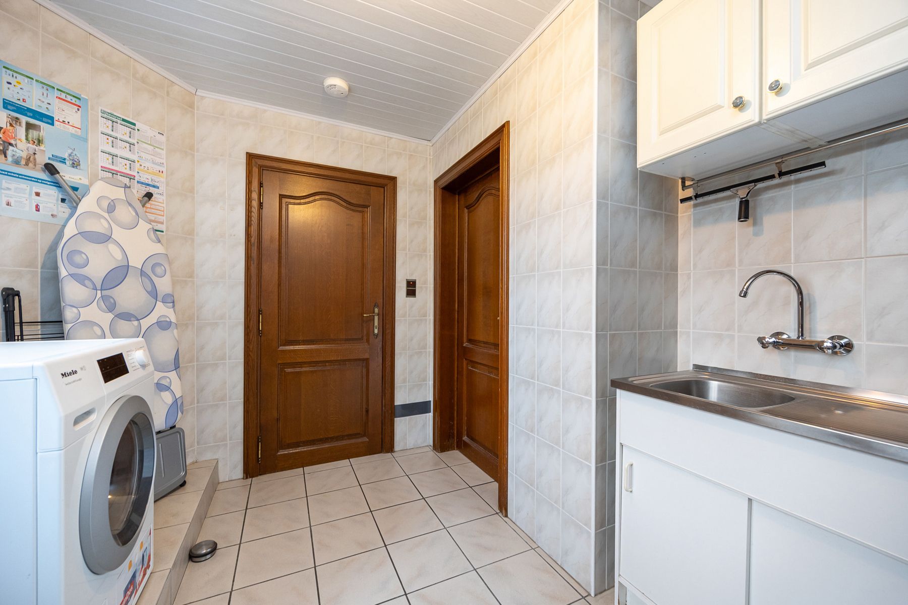 Woning met 2 slaapkamers en garage op 557 m2 grond foto 19