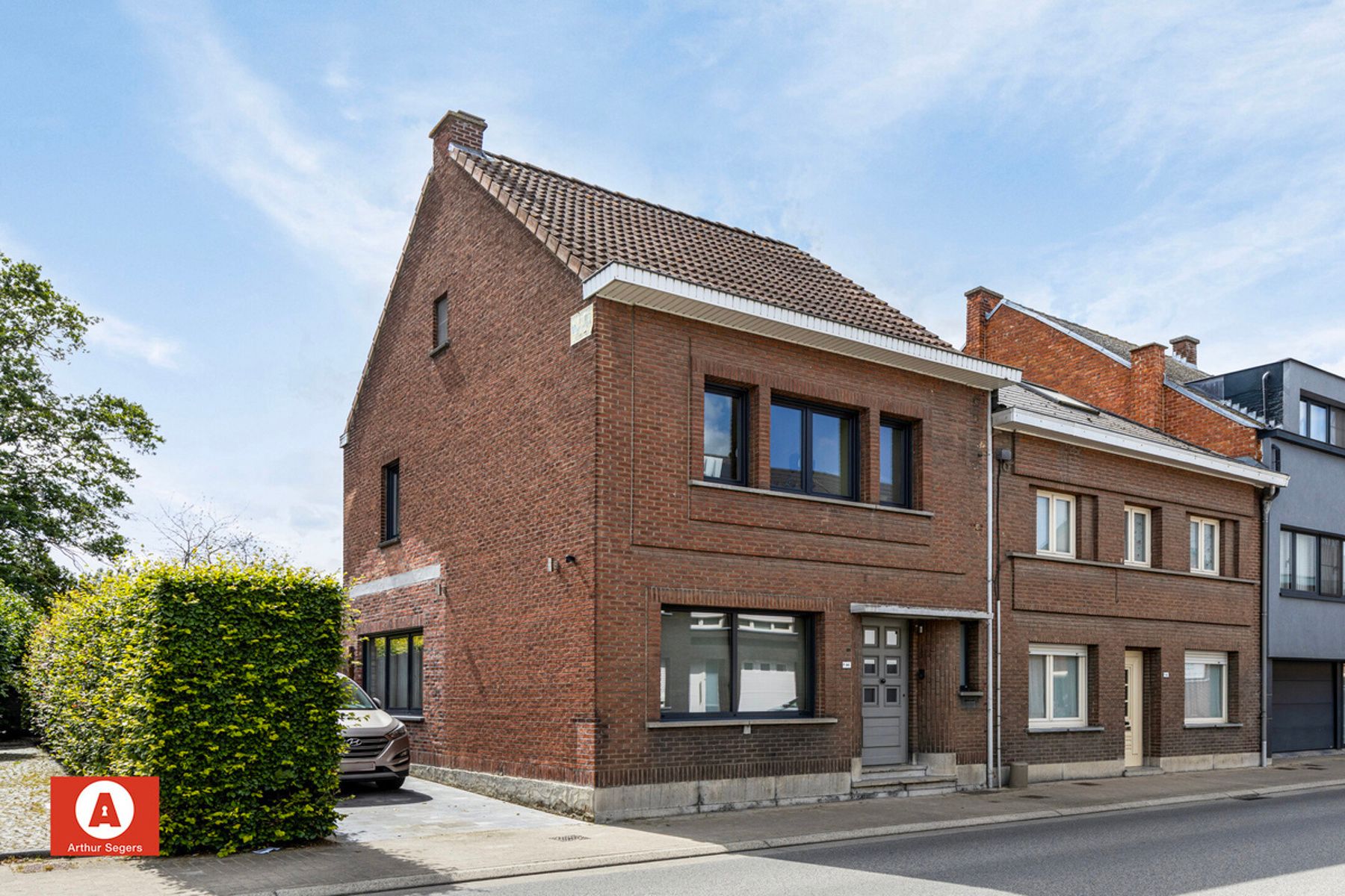 Instapklare woning met 3 slaapk. en ZW georiënteerde tuin foto 5