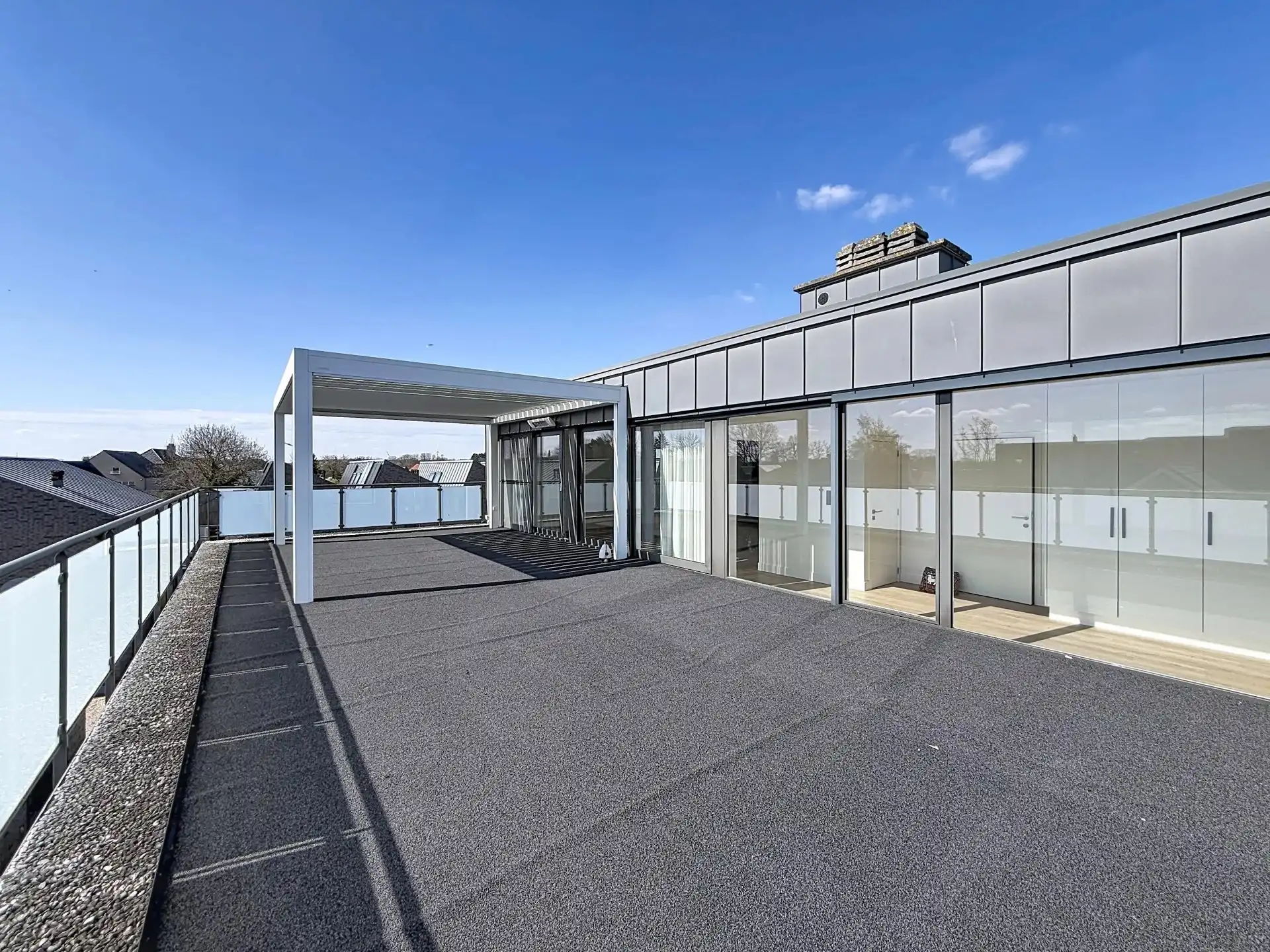 Exclusief wonen op topniveau – penthousegevoel met riant terras foto 31