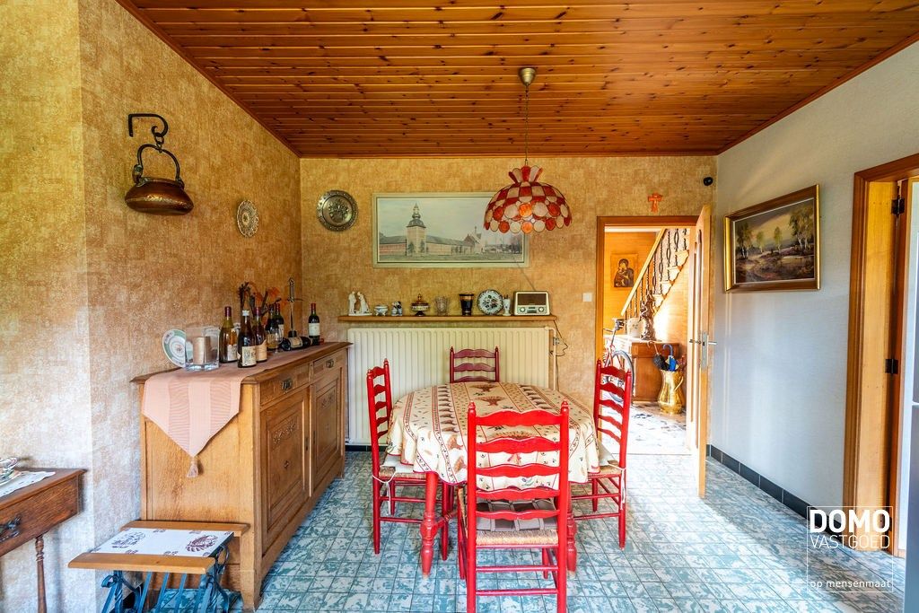 KARAKTERVOLLE, RUIME WONING MET 4 SLAAPKAMERS EN ZONNIGE TUIN TE STOKROOIE foto 11
