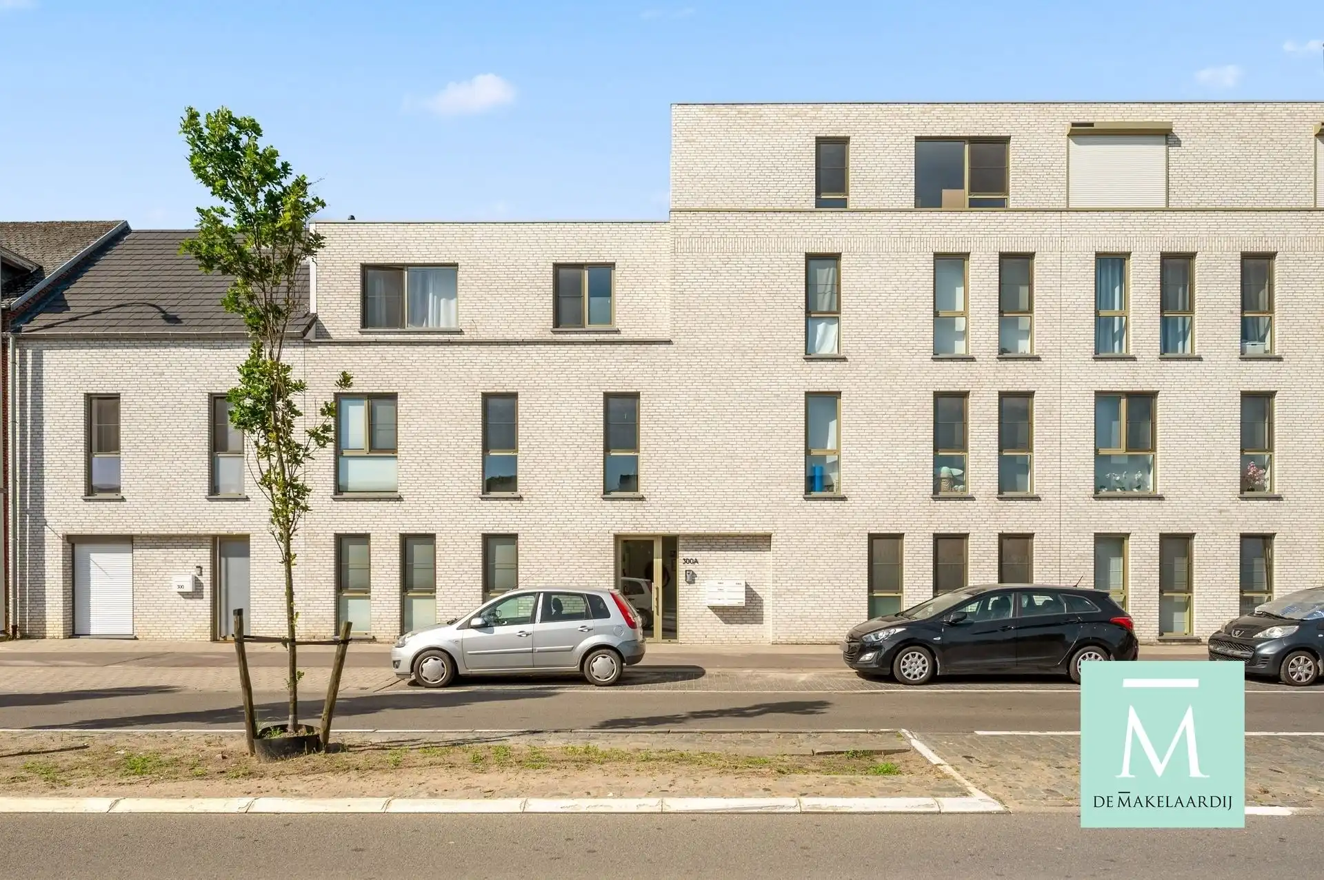 Instapklaar gelijkvloers appartement (2023) met zonnige tuin en laadpaal! foto 13