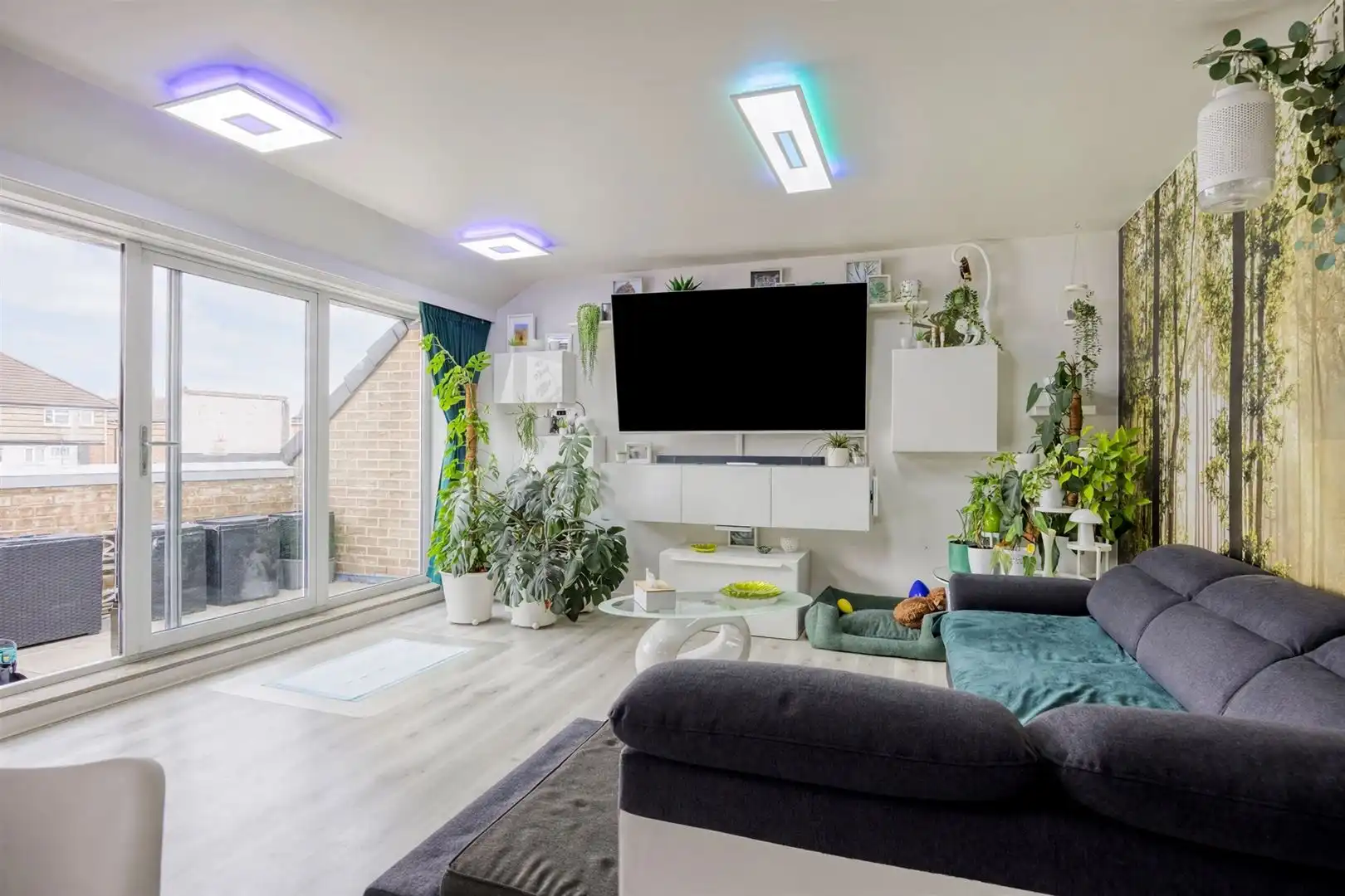 TE KOOP: Appartement met 1 slaapkamer, 2 terrassen en garage in Zonhoven! foto 3
