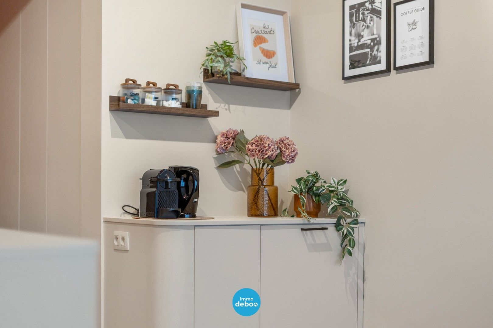 Compleet gerenoveerde studio op topligging foto 10