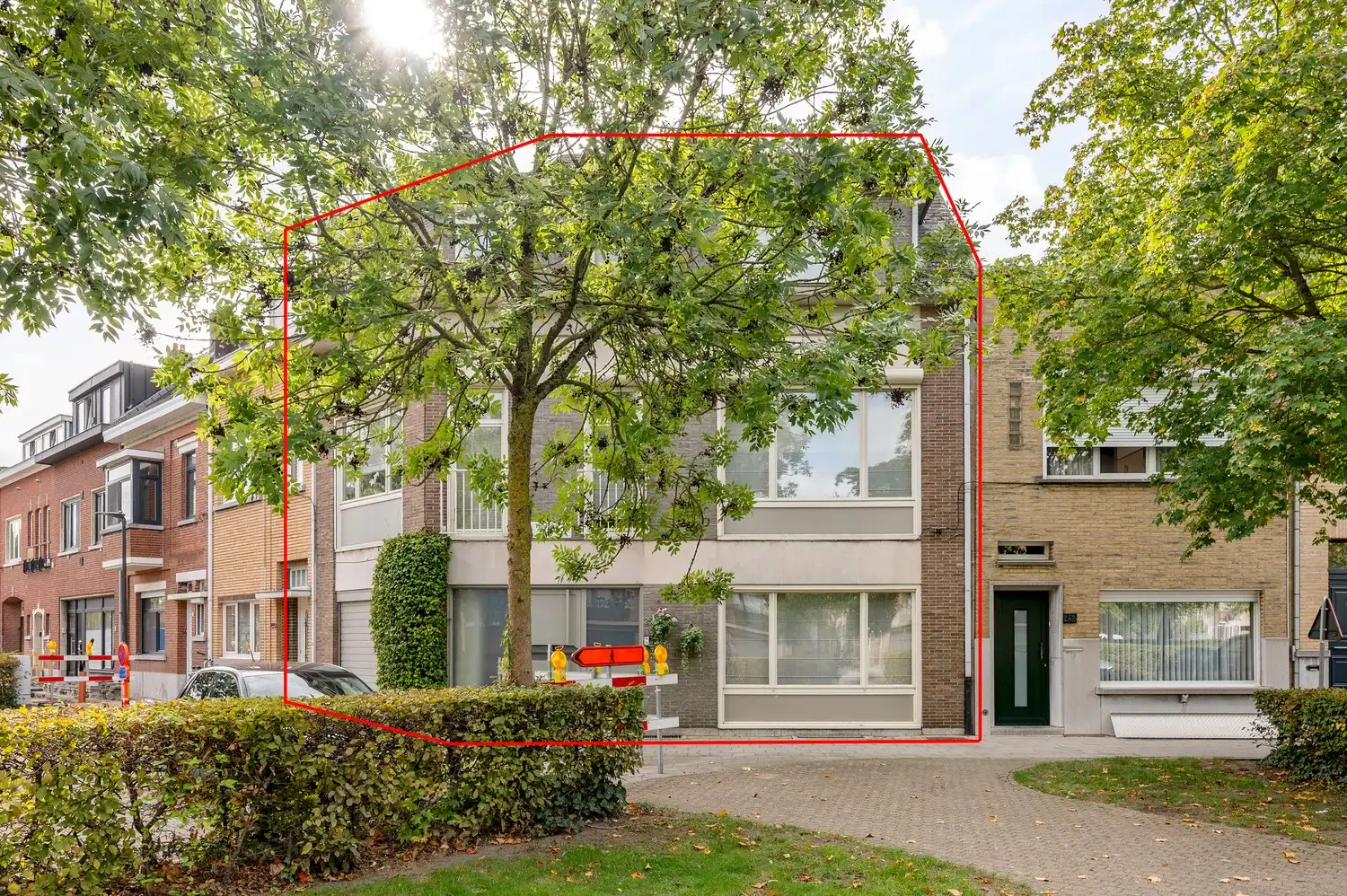 Ruime en goed onderhouden gezinswoning op een uitstekende locatie. foto 3