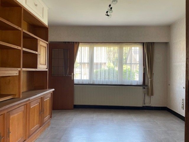 Ruime, vrijstaande te renoveren gezinswoning met veel potentieel op in totaal 875m² op toplocatie in As. foto 5