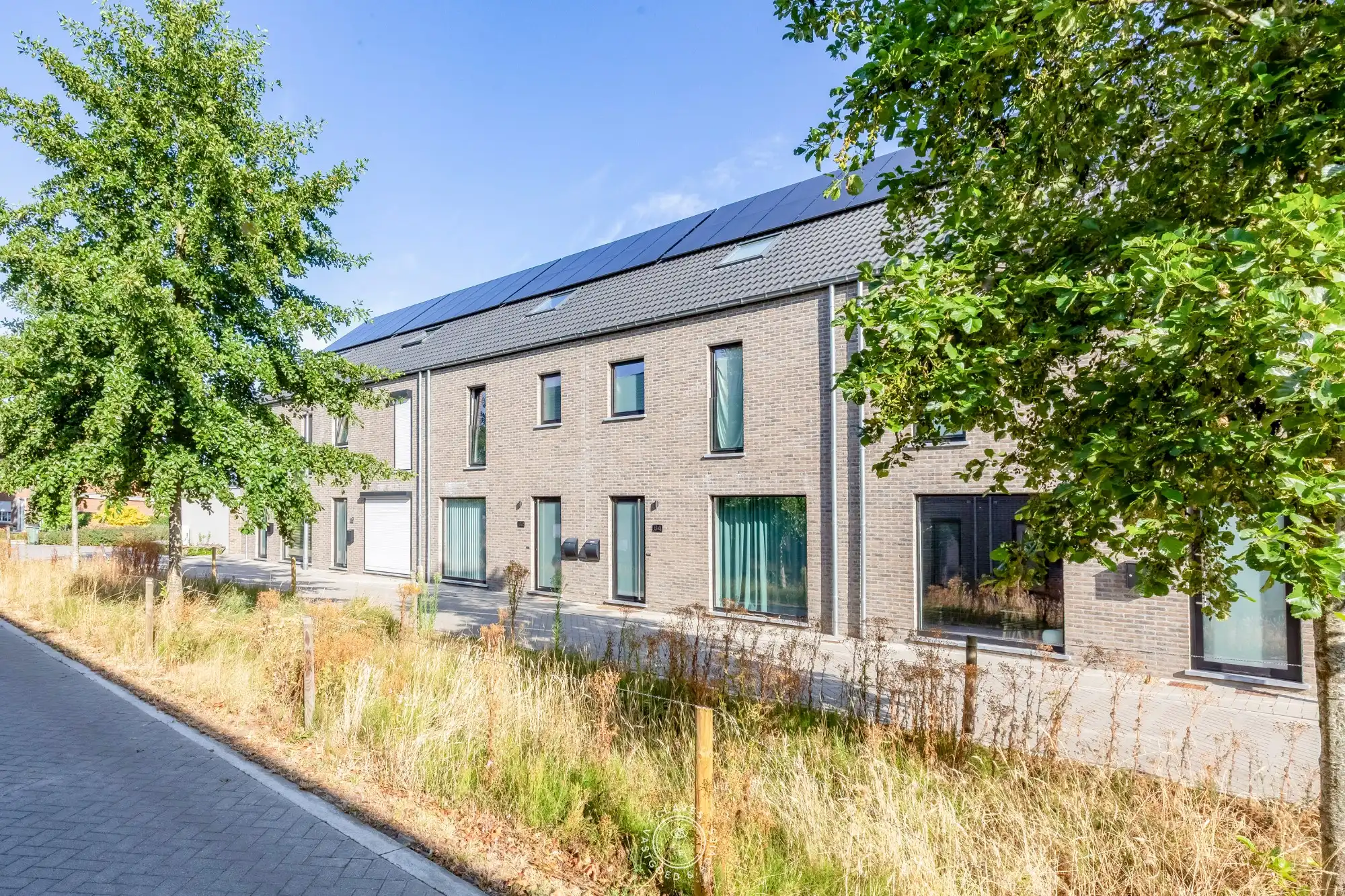 Praktische nieuwbouw woning met tuin en garage foto 16