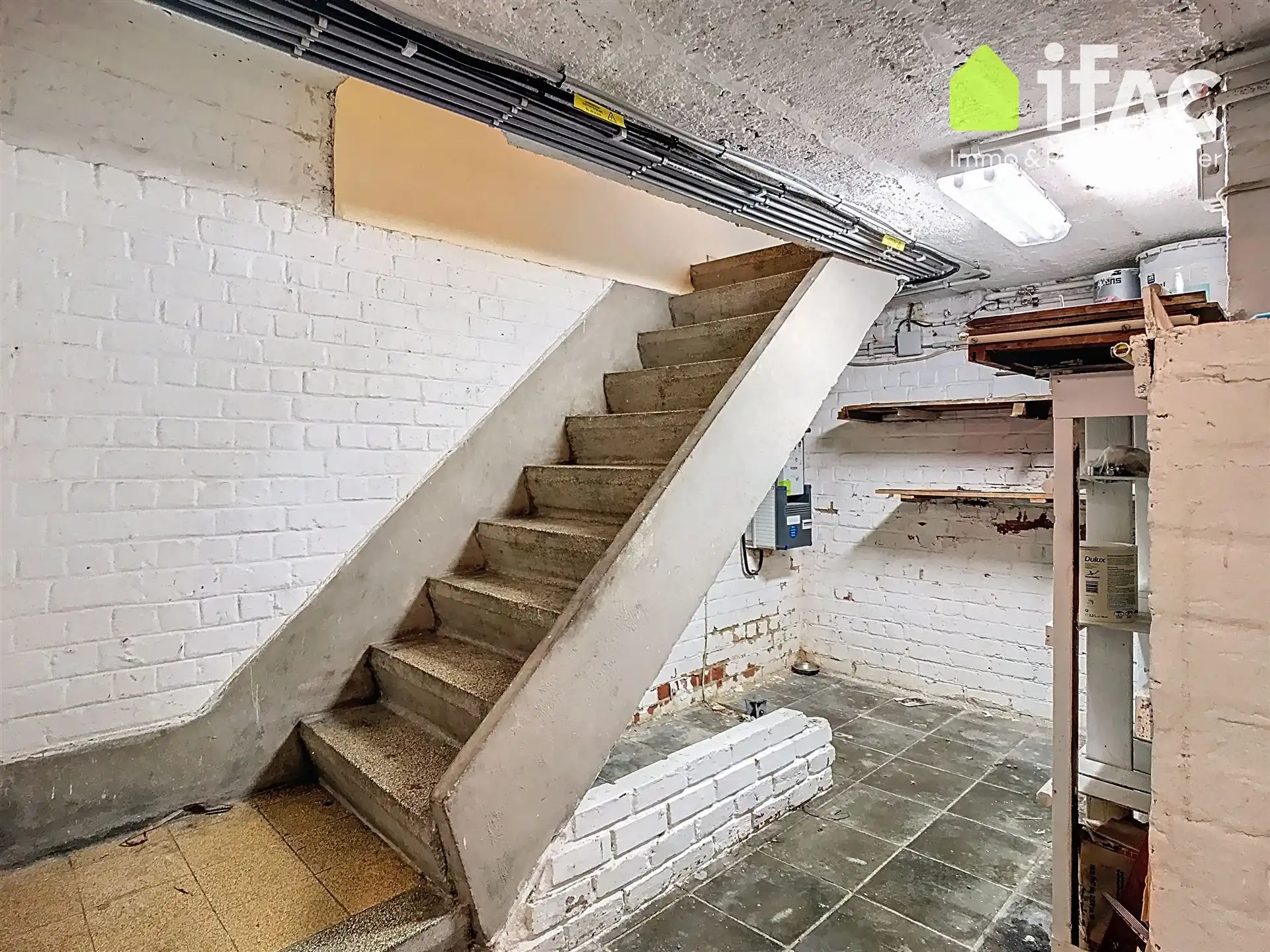 Huis met 2 slaapkamers, bureau en tuin foto 21