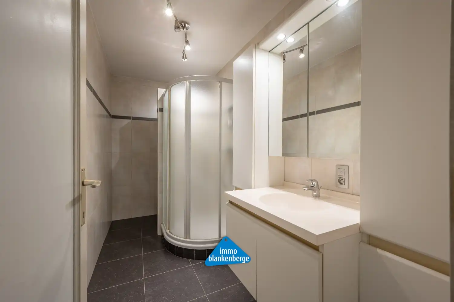 Ruim appartement met 3 slaapkamers op absolute toplocatie foto 20
