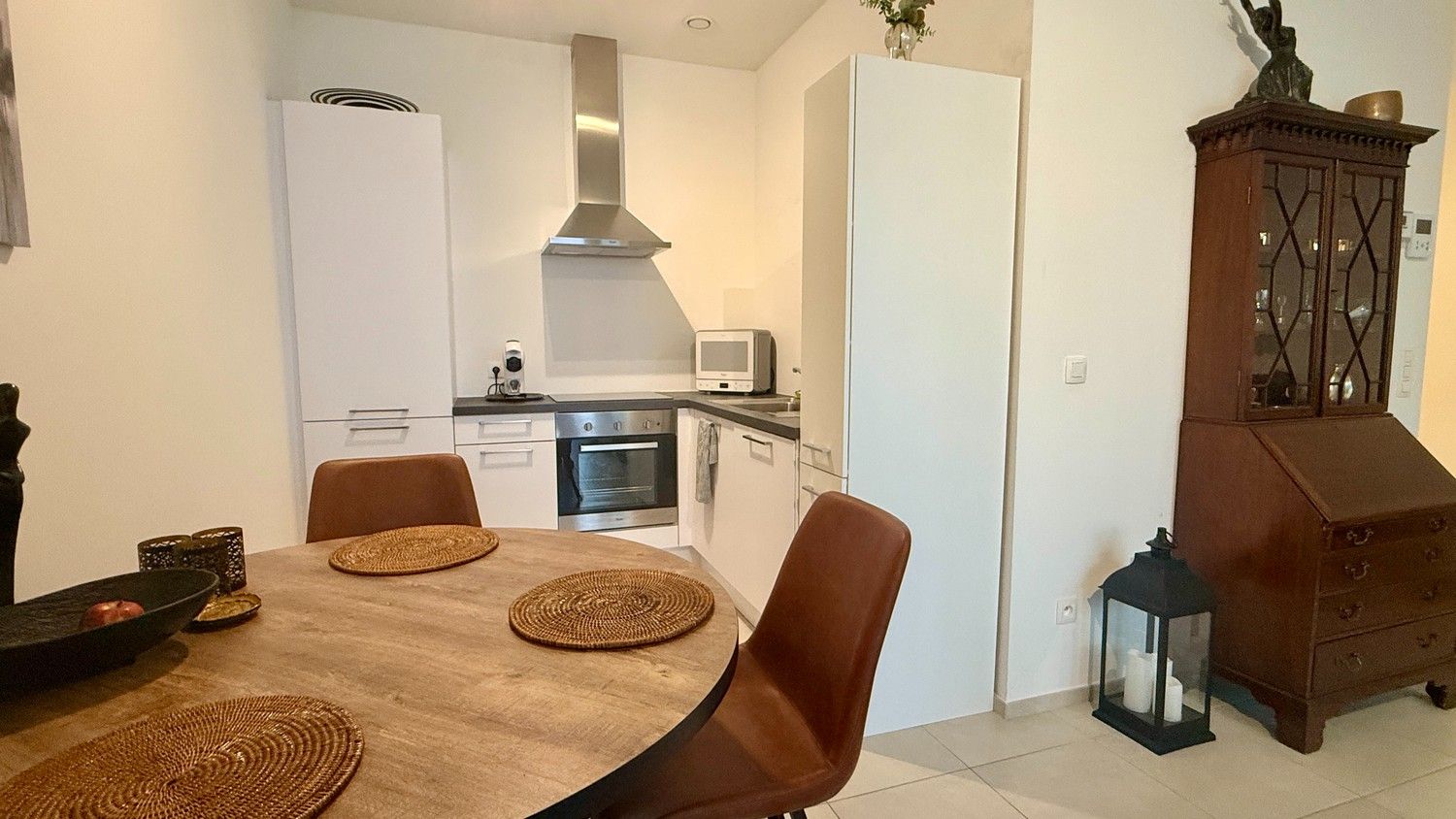 Modern gelijkvloers appartement met 1 slaapkamer en ruim terras/tuin in hartje Lanaken foto 6