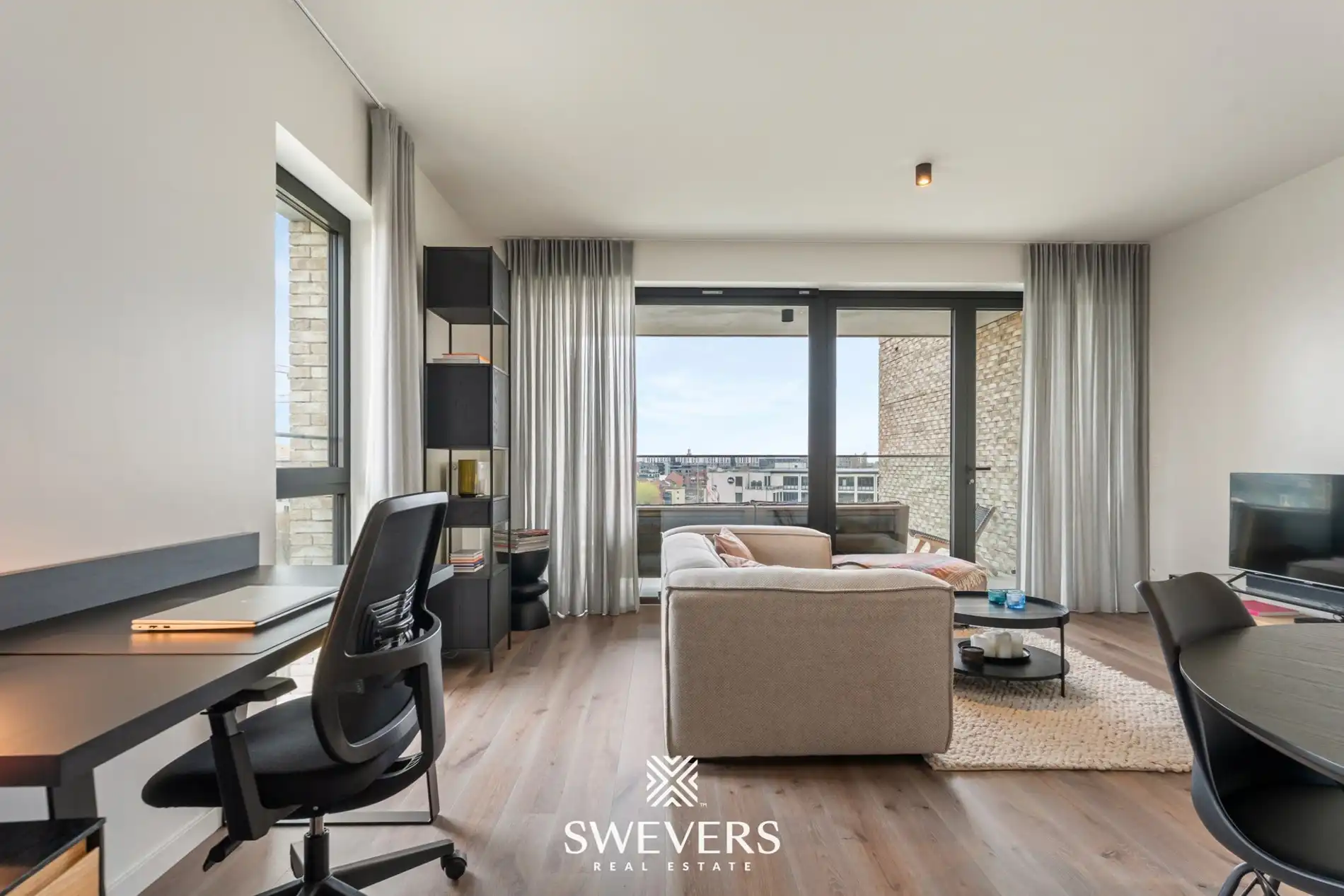 Luxueus, energiezuinig appartement met zonnig terras met skyline in centrum Hasselt  foto 3