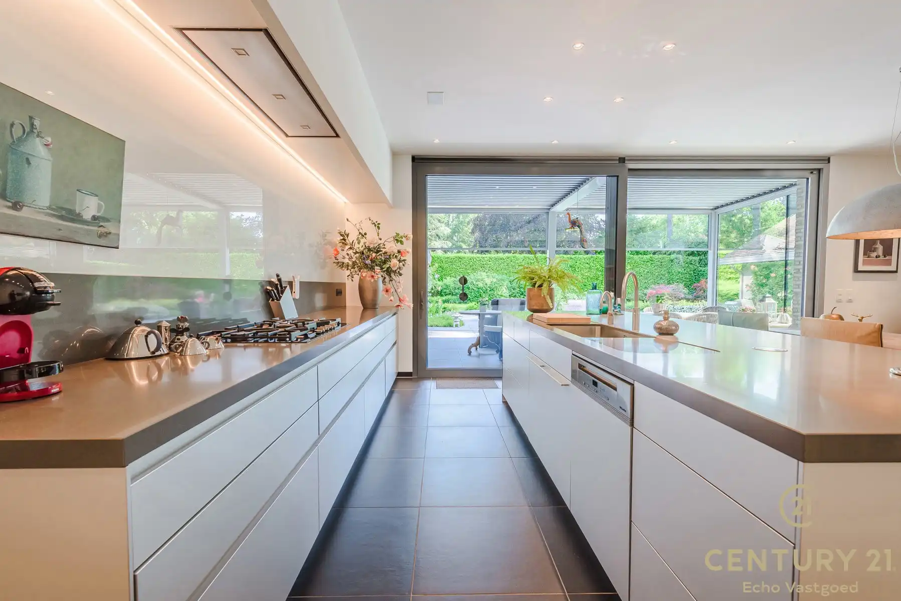 Exclusieve onderhouden architectenvilla in villawijk De Lint foto 13