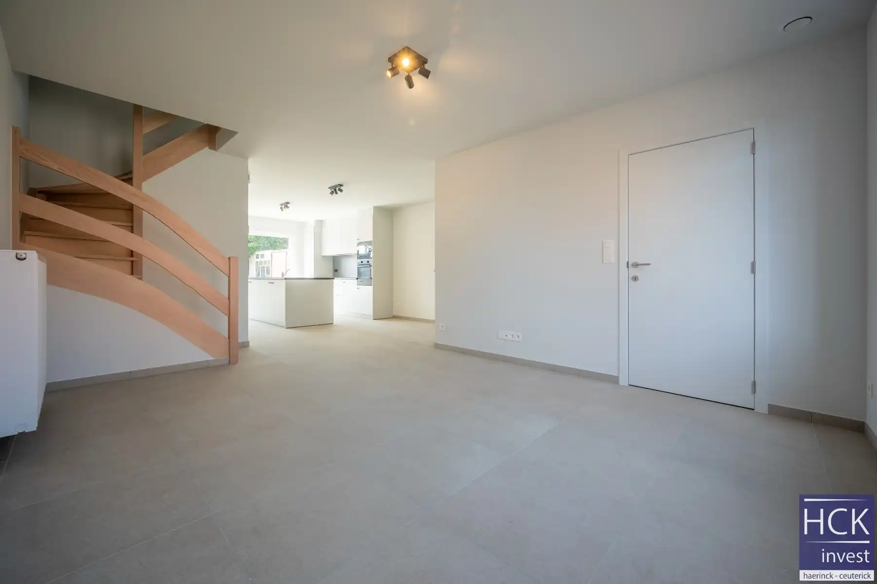 OTEGEM - Landelijke nieuwbouwwoning met 3 SLPK. op zuidgericht perceel! foto 3