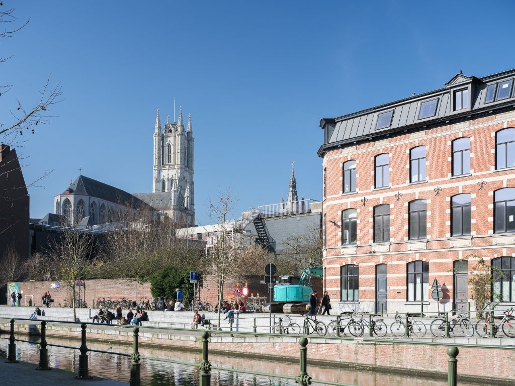 Karaktervolle stadswoning (291 m²) in het hart van Gent foto 17