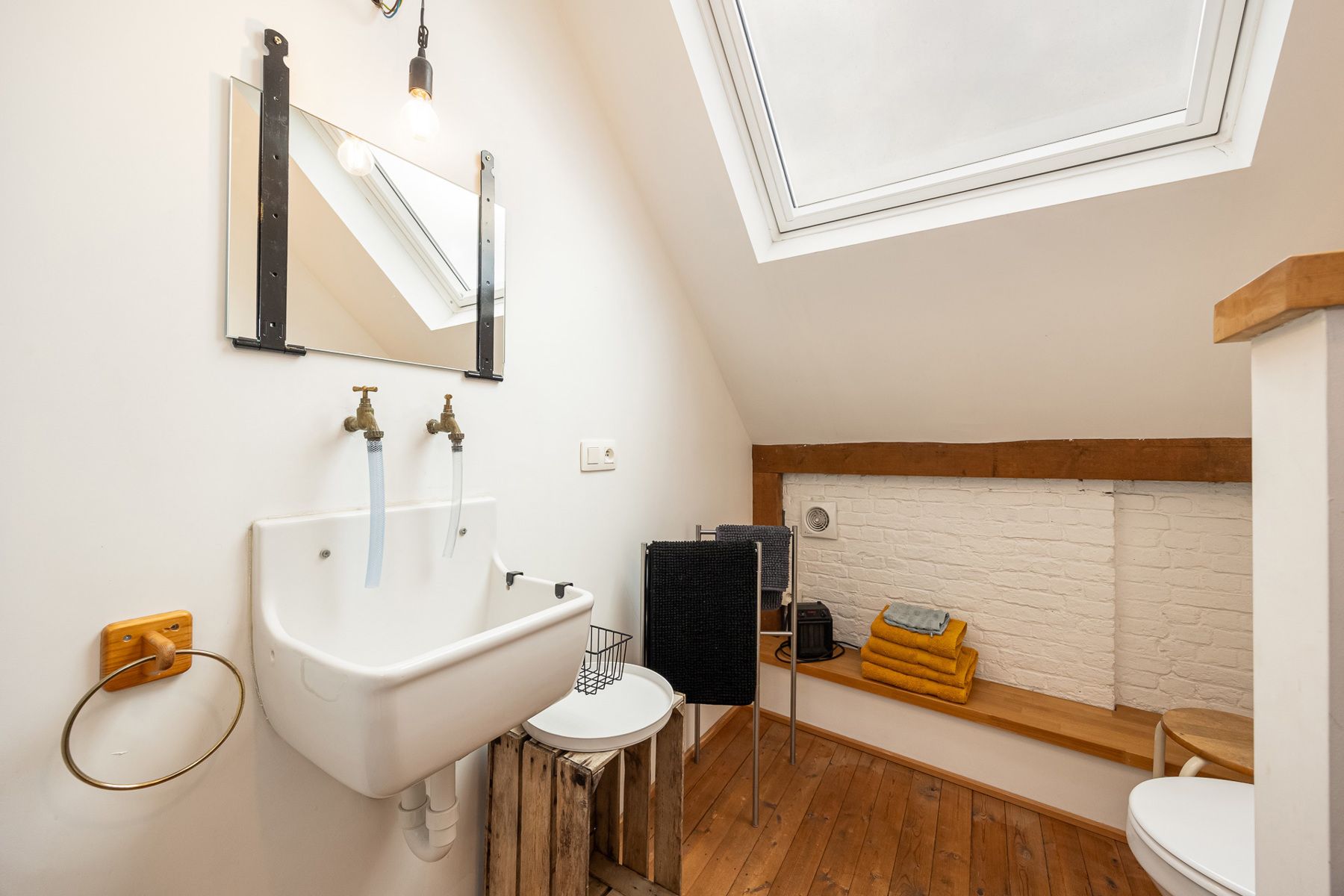 Volledig PAKHUIS in hartje Antwerpen met eindeloos potentieel! foto 22