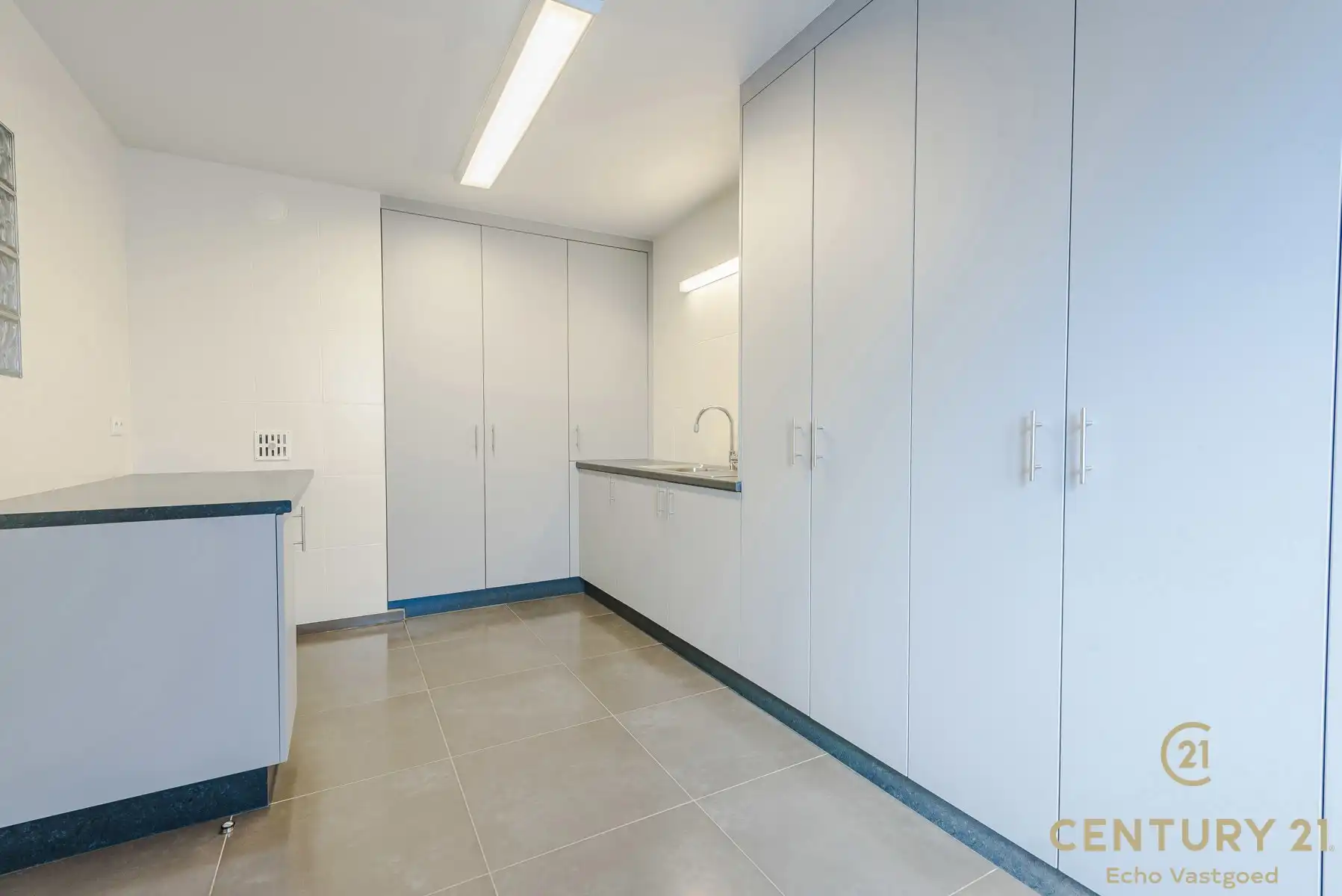 Luxe, ruime penthouse (192m²) met groot terras tegen het bos foto 11