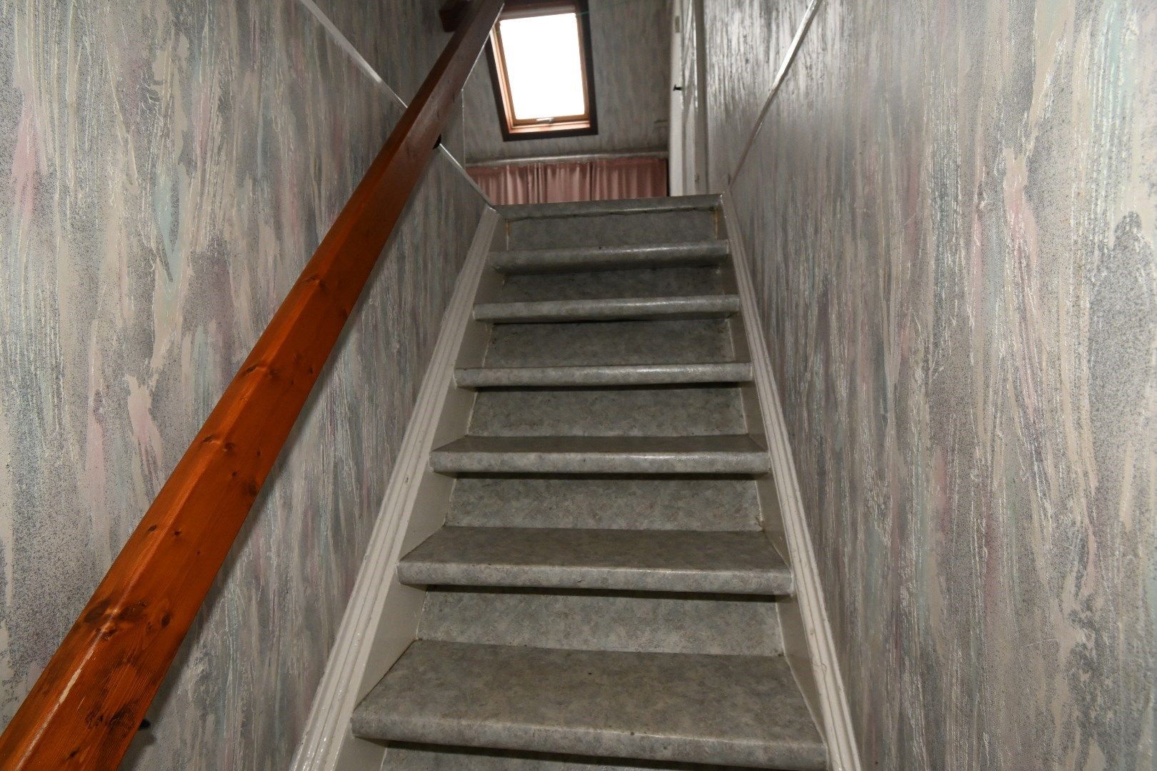 Alleenstaande woning met garage en tuin foto 23