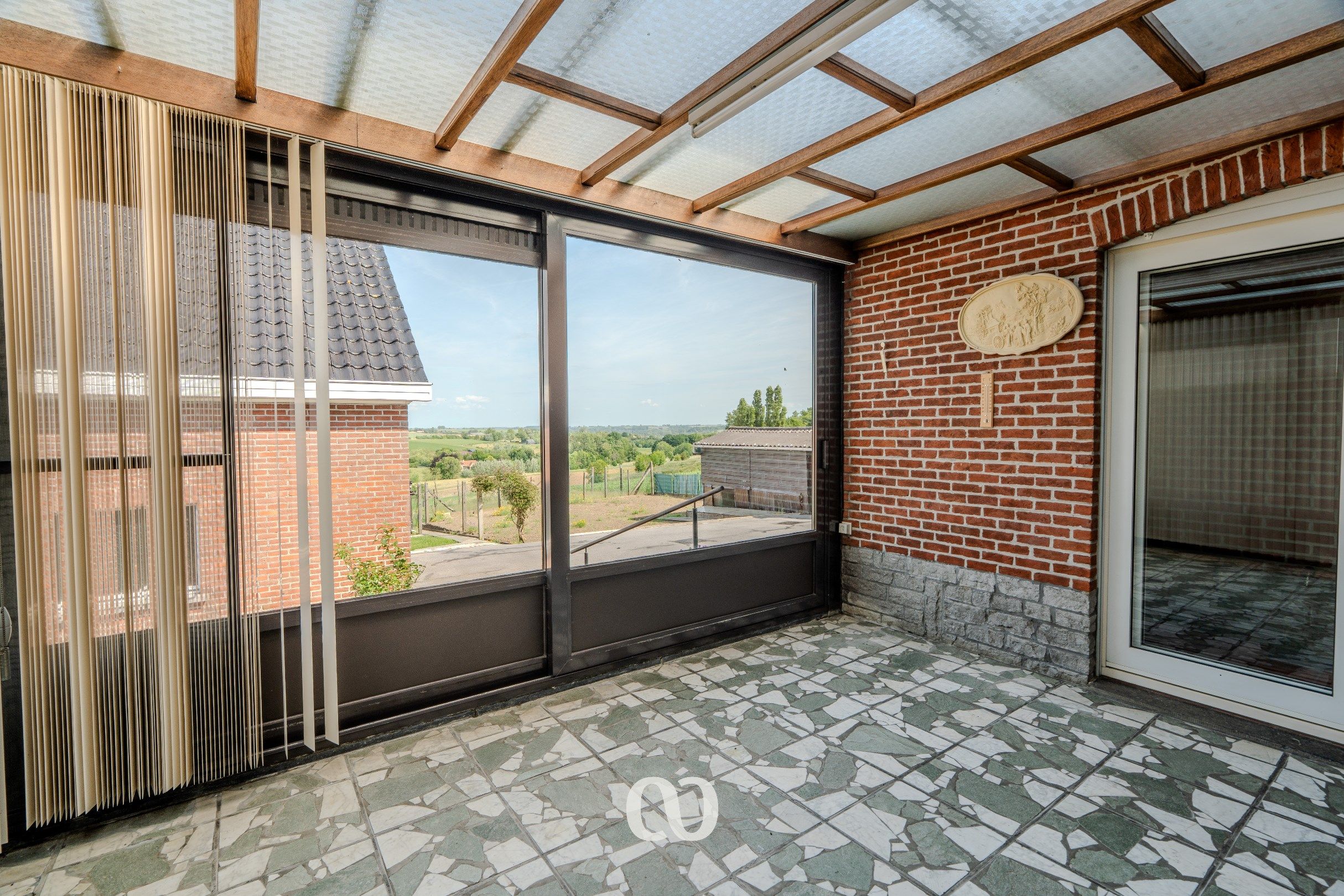 Prachtig gelegen villa met uniek zicht foto 9