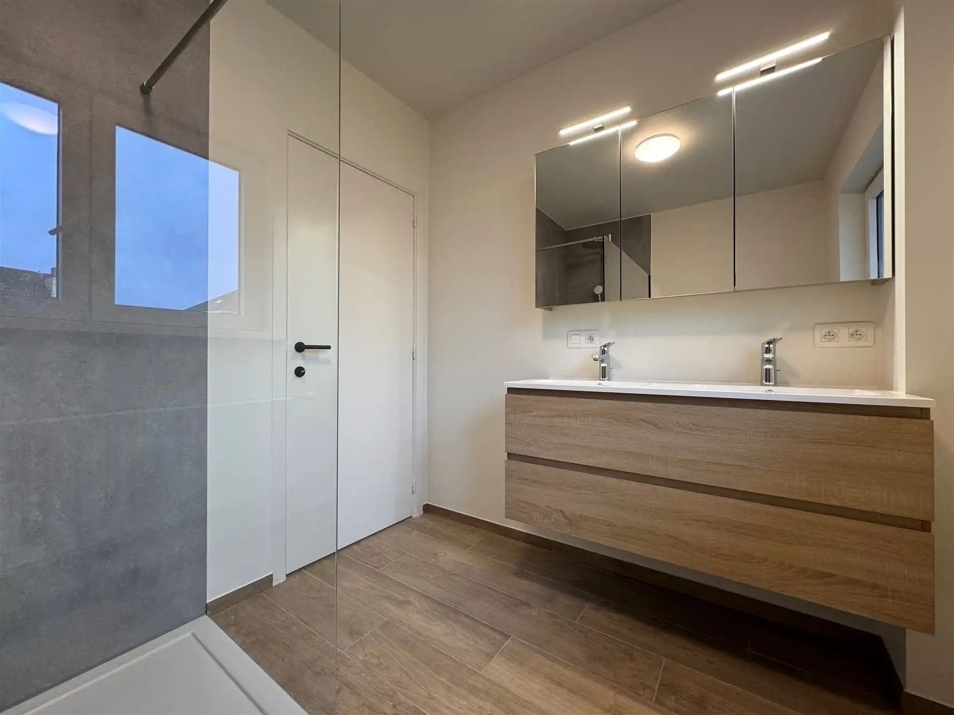 Energiezuinige woning met 3 slaapkamers, tuin en parkeerplaats foto 24