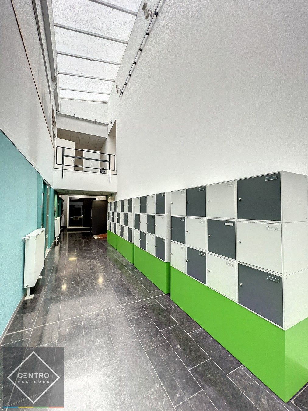 Instapklare burelen/showroom (± 1.400 m²)  te ROESELARE ! foto 10