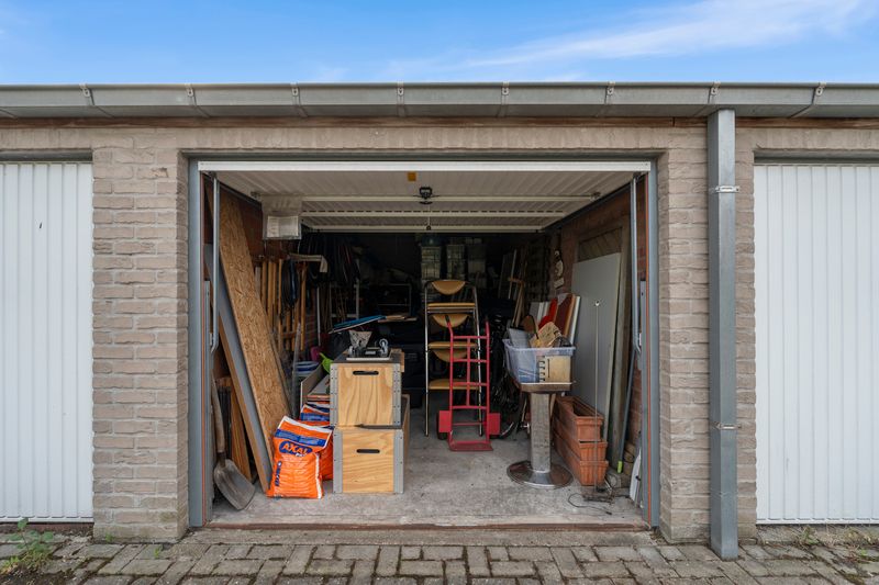 Volledig gerenoveerde woning op topligging foto 14