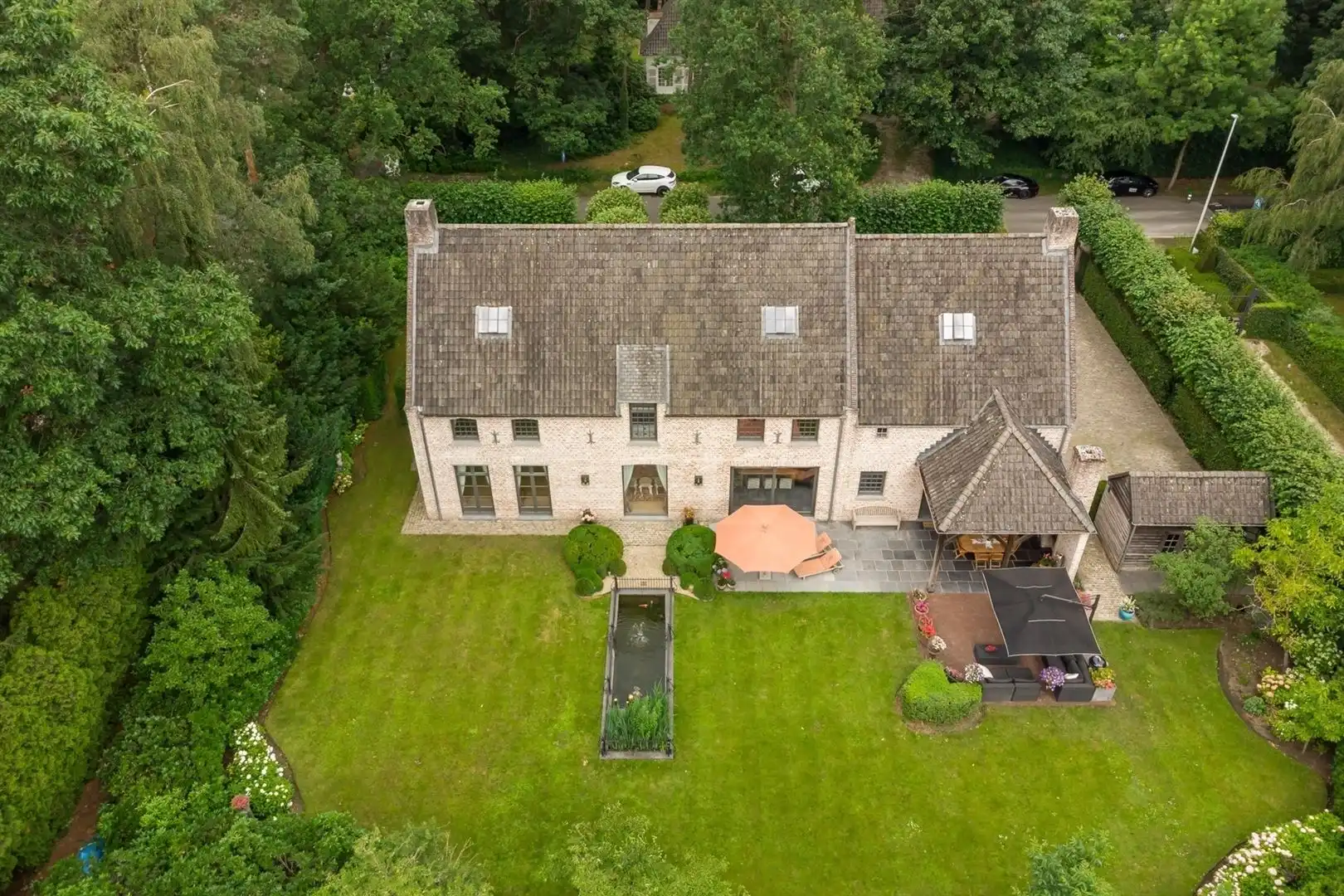 Uitzonderlijke villa met 615 m² woonoppervlakte in KONINGSHOF foto 32