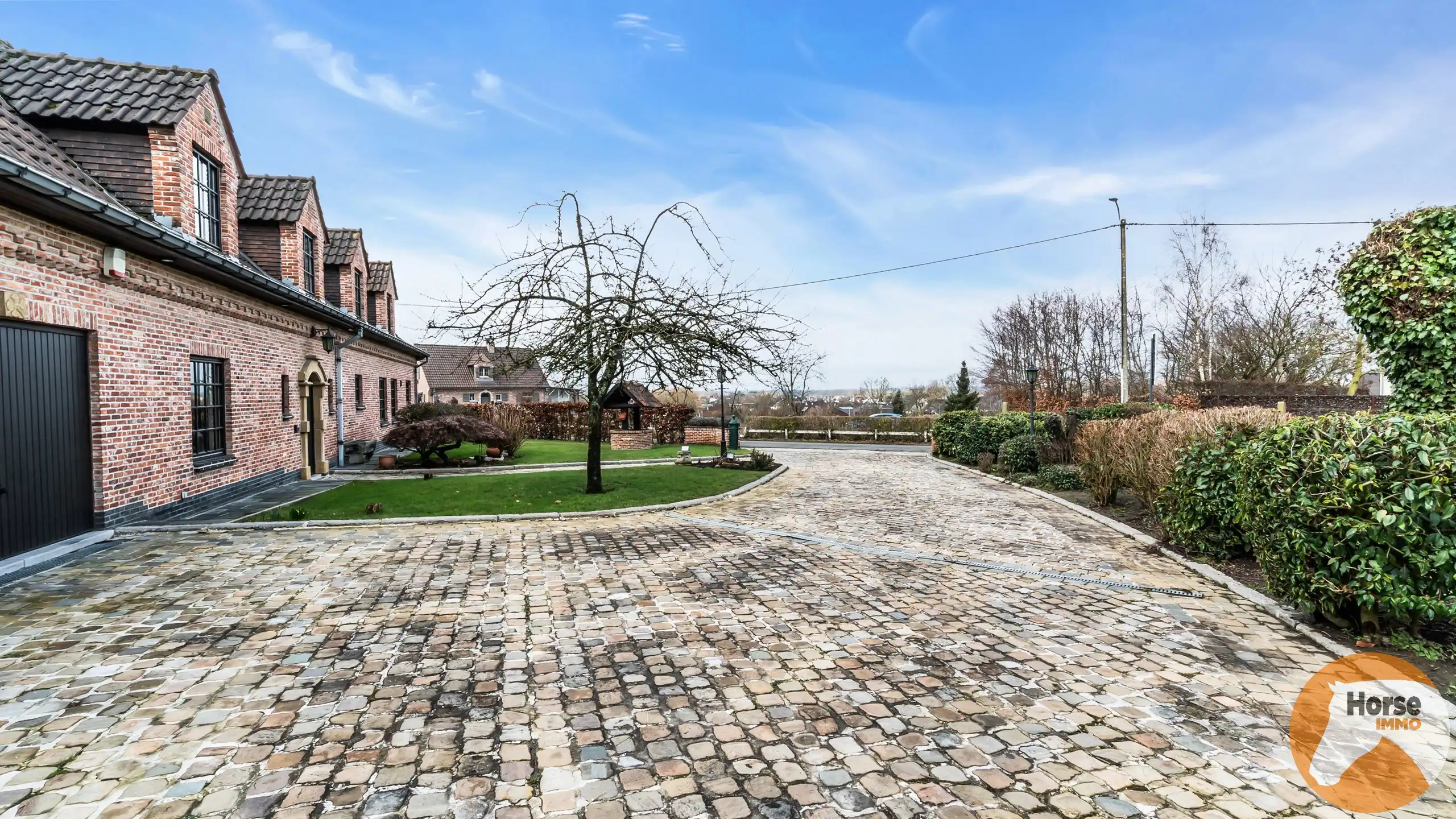ROOSDAAL - Centraal gelegen woning met prachtig uitzicht foto 5