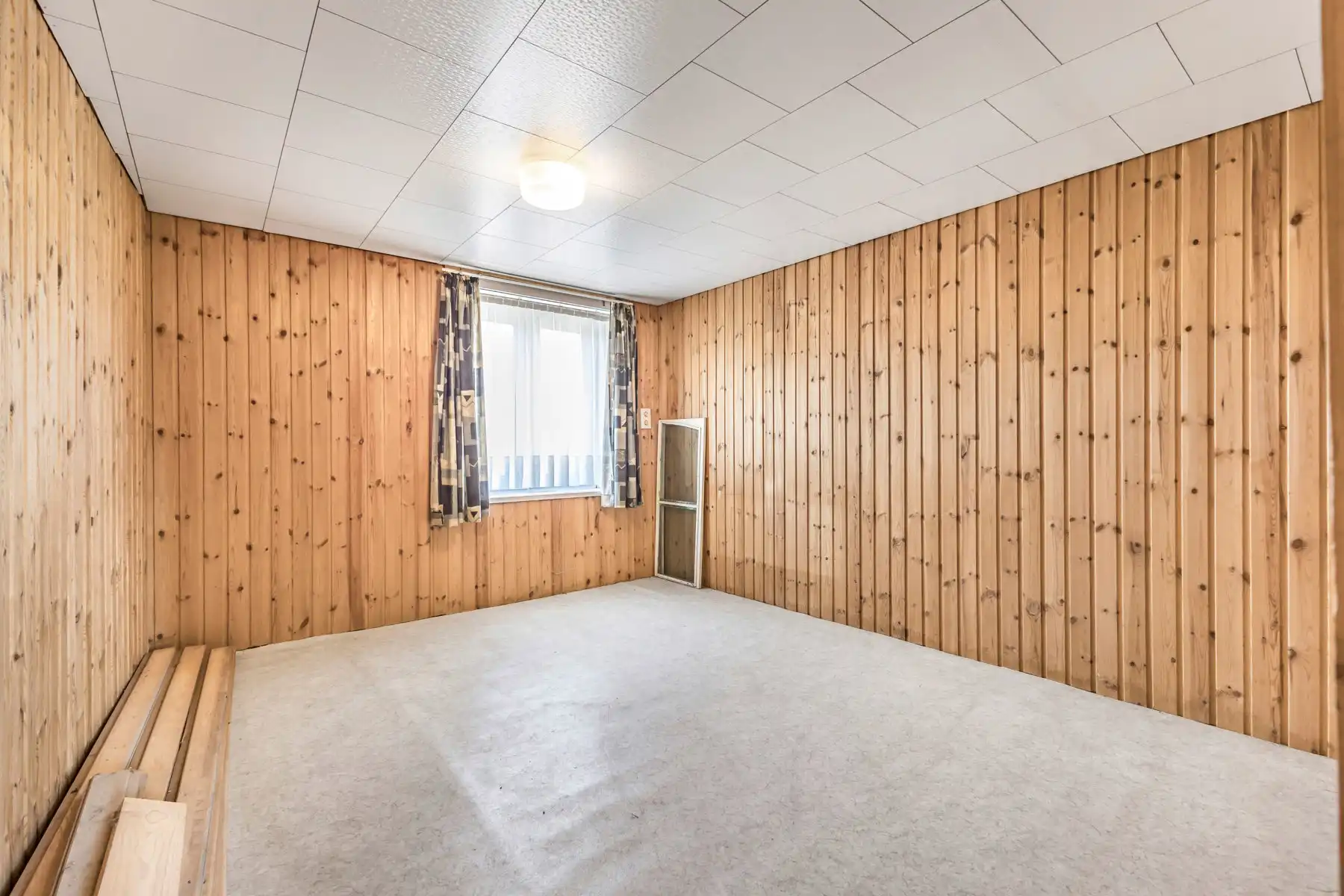 Te renoveren woning met 2 slaapkamers, zolder en tuin foto 14