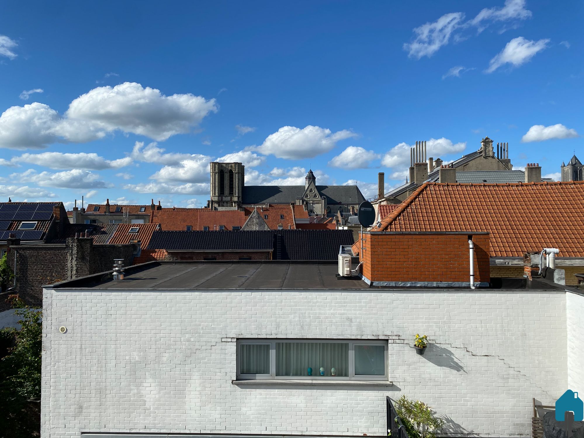 Gemeubeld dakappartement – toplocatie! foto 7